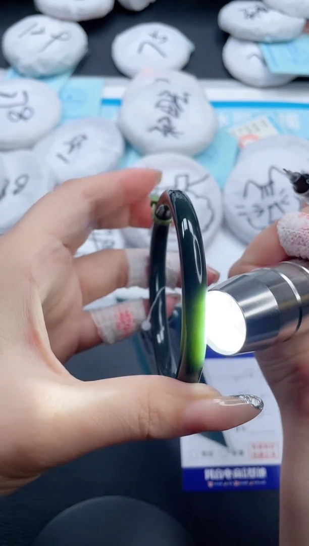 和田玉手镯未镶嵌11V103-59