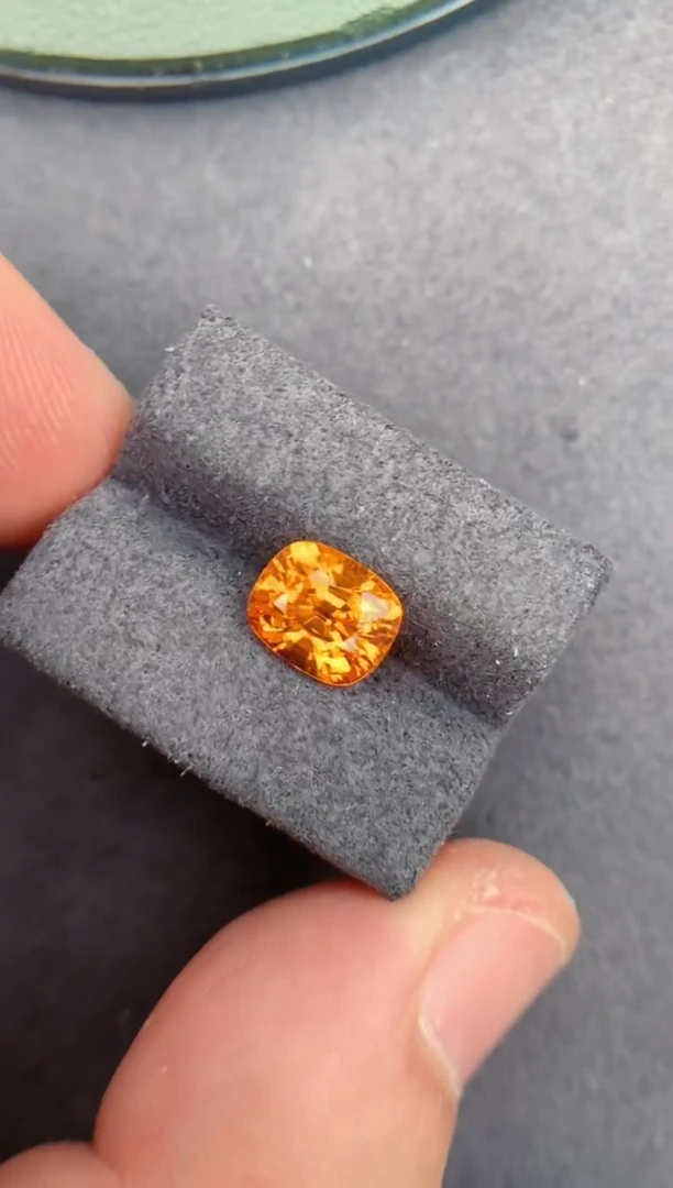 未镶嵌裸石定制石榴石3.1ct 芬达石 定制