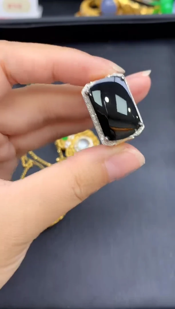 18K金镶嵌戒指翡翠854-中国好珍宝