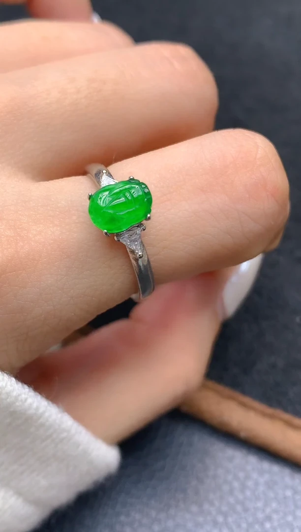 颈饰未镶嵌翡翠天然翡翠A货