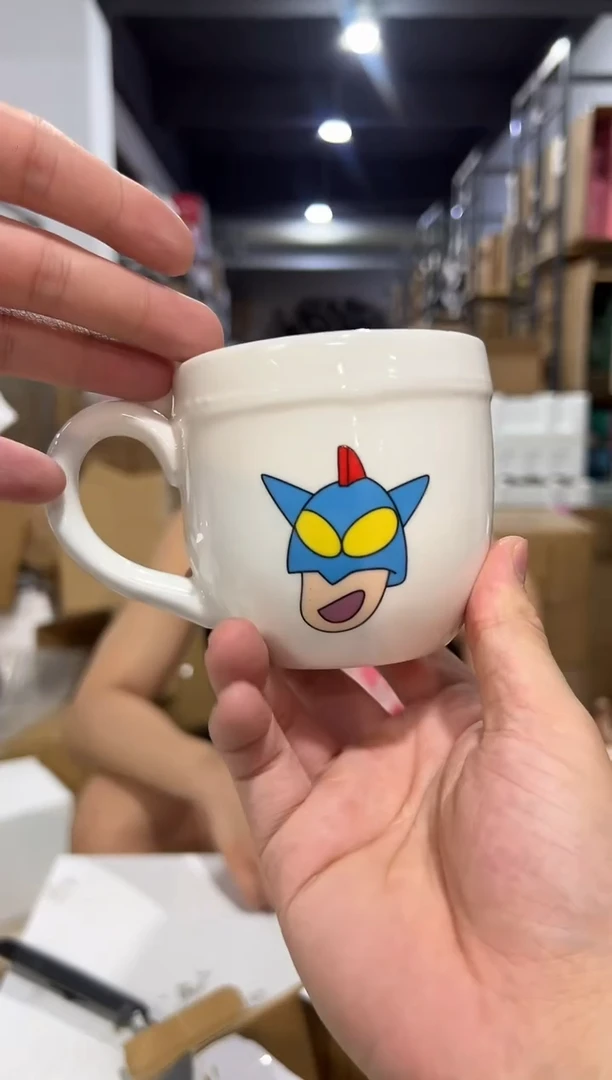 瓷片原盒小新内内水杯陶瓷