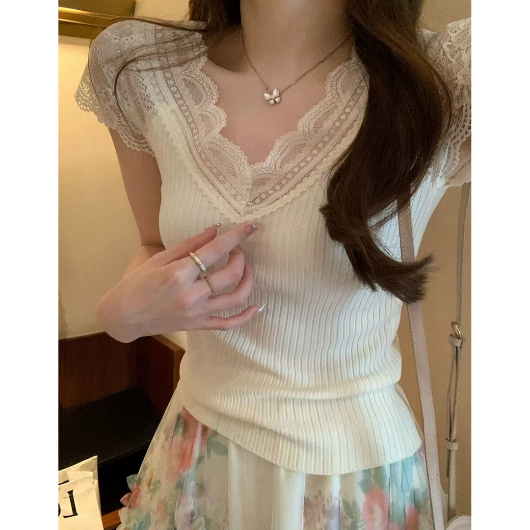蕾丝V领短款针织衫女2025新款法式夏季漂亮小衫辣妹针织短袖上衣