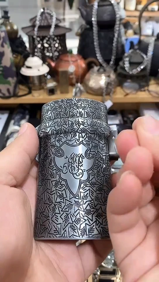 瓷片闪购商品  如图所示