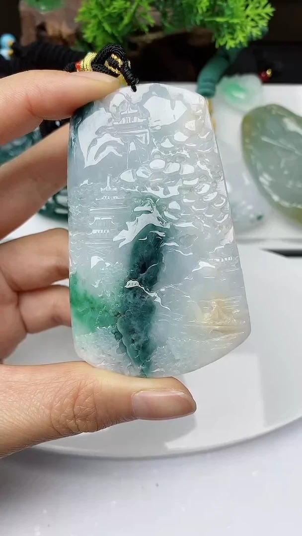 【闪购商品】翡翠颈饰未镶嵌