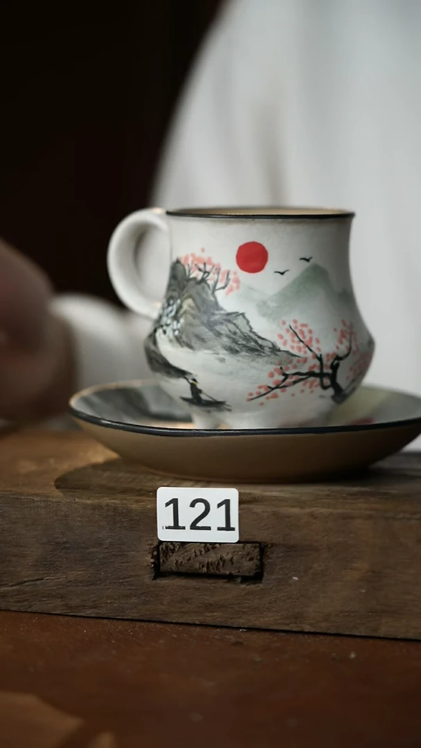 【闪购商品】瓷片 新品！手绘设计师款  秋与歌