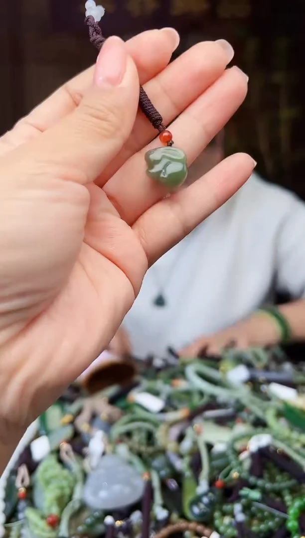 颈饰未镶嵌和田玉多样性发货拍一发一