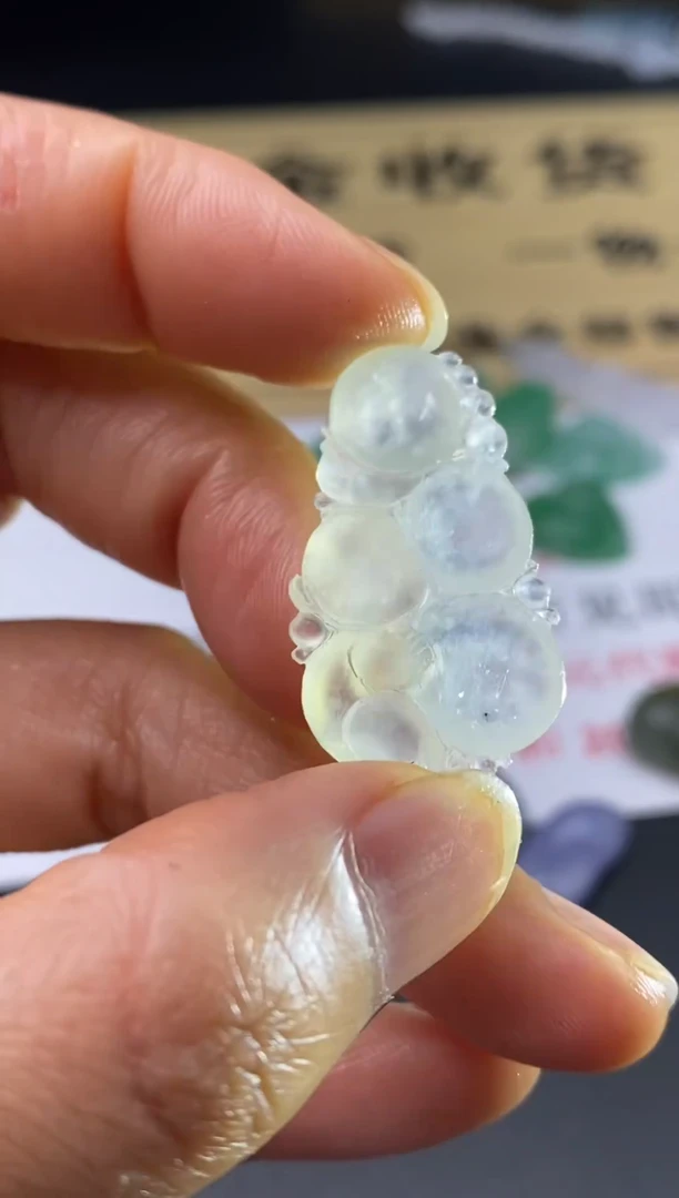 定制翡翠未镶嵌翡翠毛货多样性发其一