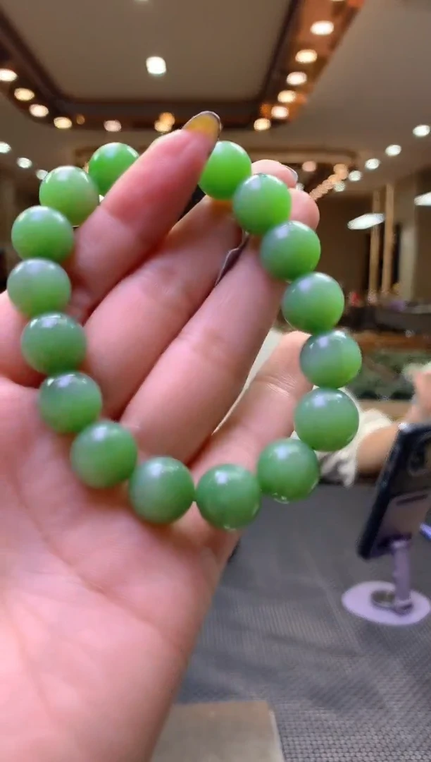 定制和田玉天然和田玉（拍一发一)