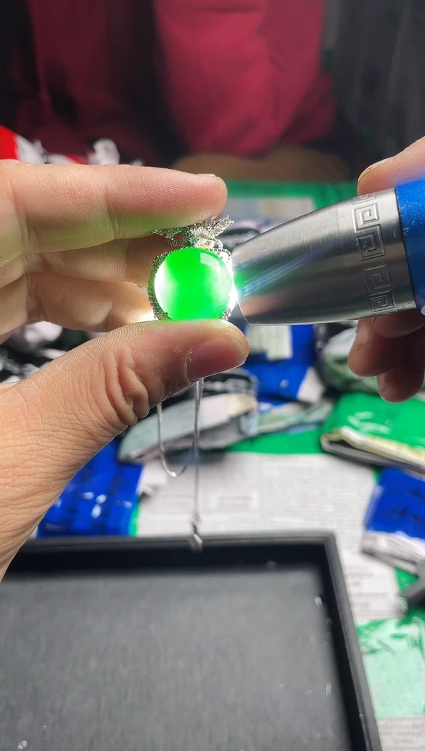 强子收货--所见即所得--多样性发货--CT86绿色蛋面