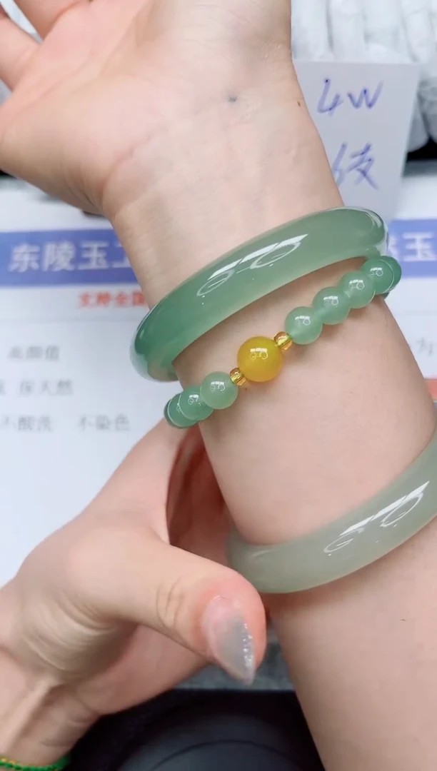 未镶嵌手镯石英质玉216-59