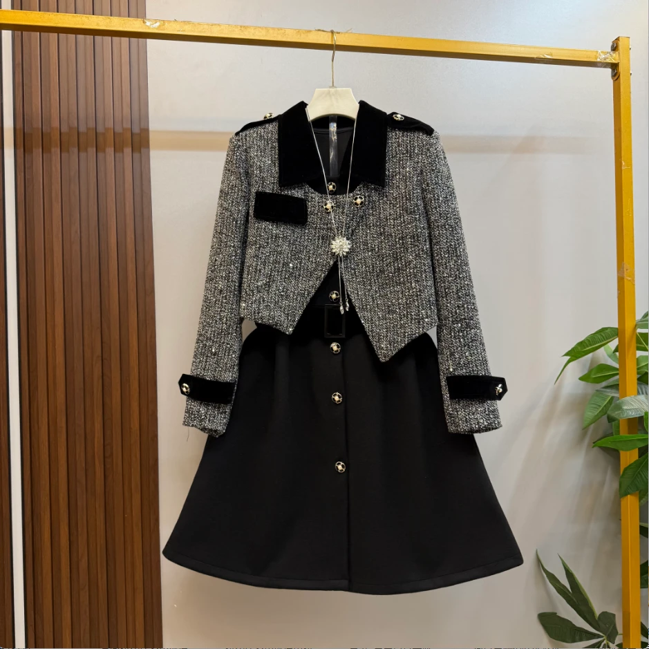 秋冬新款时尚气质黑灰撞色精致翻领小香风外套十砍袖连衣裙两件套