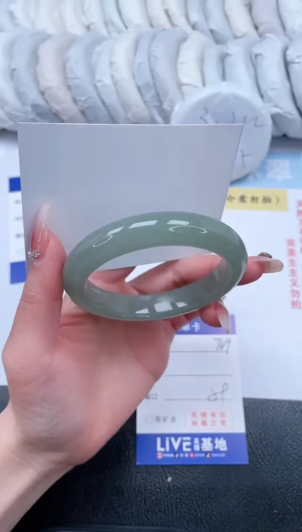 【闪购商品】石英质玉手镯未镶嵌T49-59