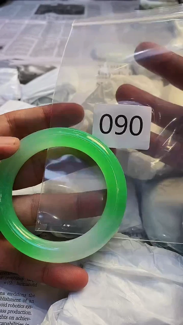 颈饰未镶嵌翡翠00202509170090
