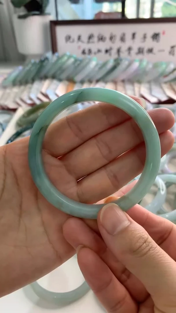 未镶嵌手镯翡翠59果绿