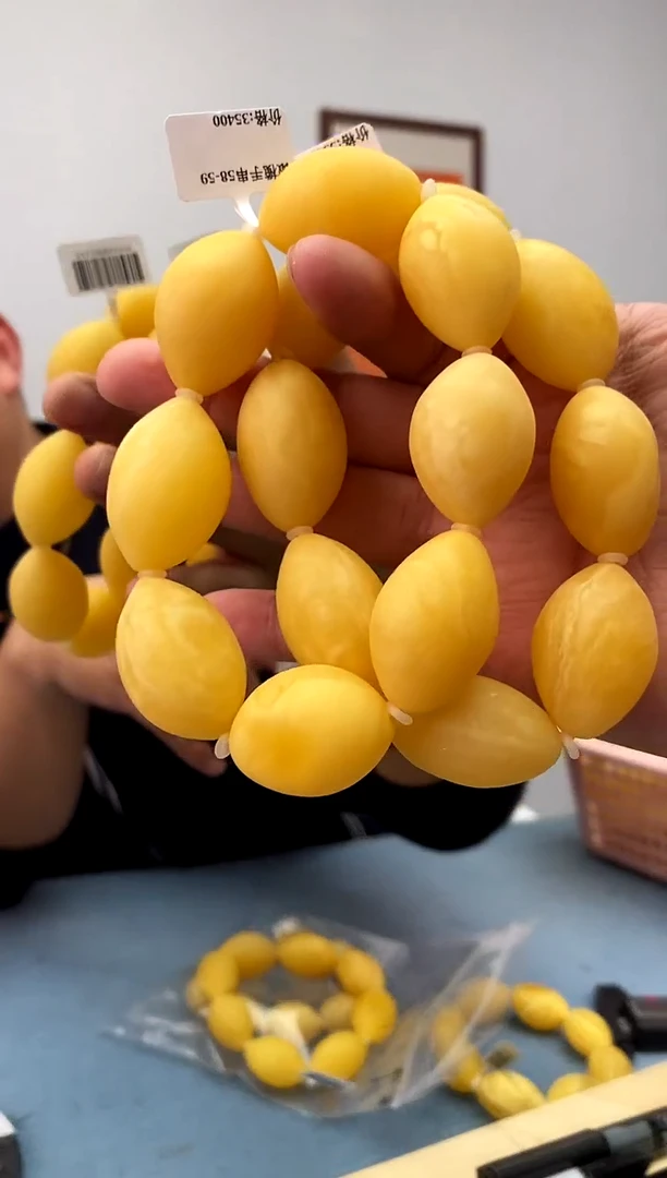 【闪购商品】蜜蜡珠宝奇石未镶嵌假一罚十，多样性发一件