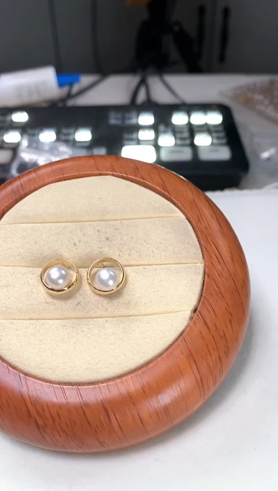 【闪购商品】淡水珍珠耳钉未镶嵌简单耳钉