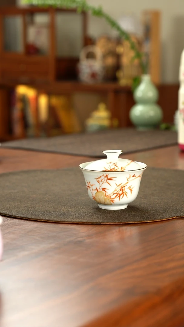 福利矾红竹子盖碗