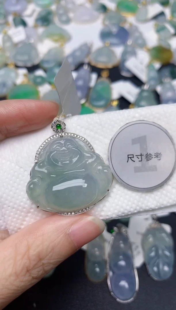 颈饰18K金镶嵌翡翠天然缅甸A货翡翠