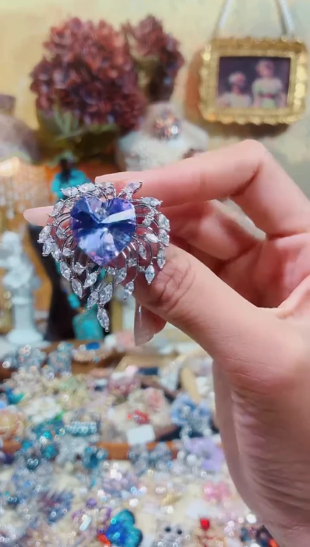 合成立方氧化锆铜合金爱心