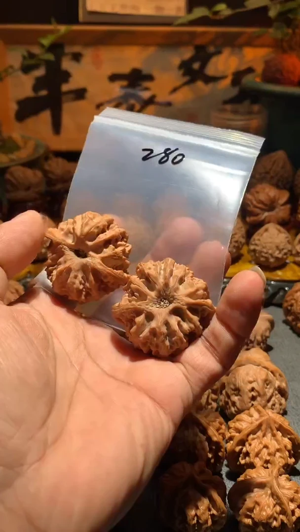 把件桃核大***蛋丰泰  苹果园   44+ 尺寸左右盘玩打底不支持退换