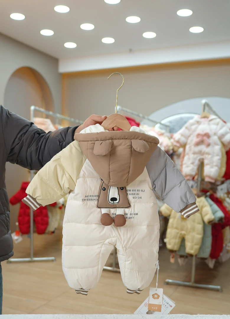 背后小熊连体衣婴儿宝宝新生儿连帽婴幼儿加厚冬季6005