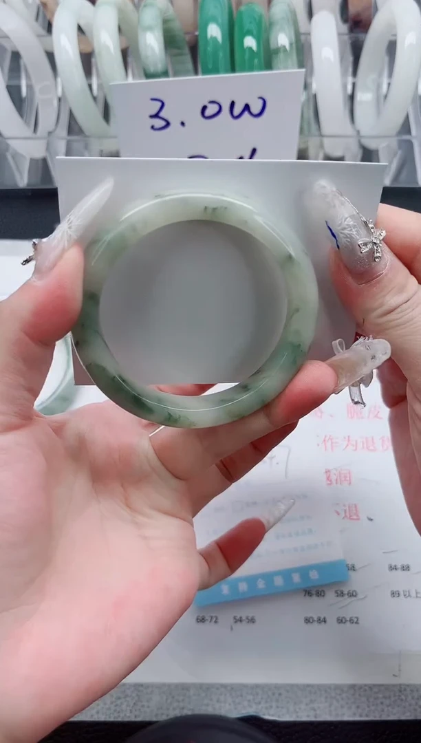 【闪购商品】石英质玉手镯未镶嵌A166-54.7