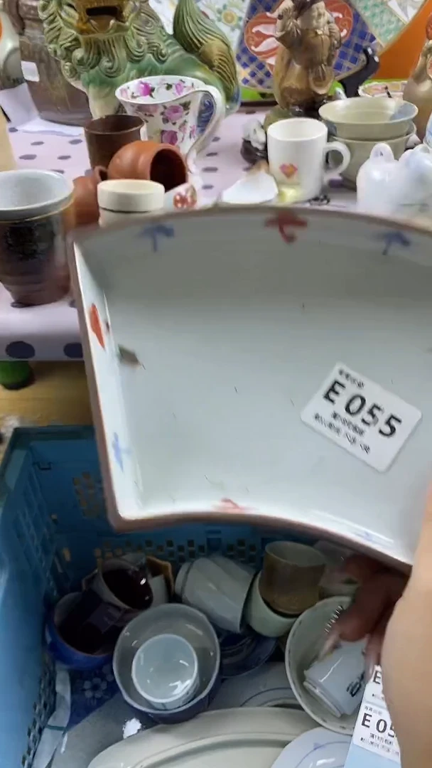 瓷片摩**士默认微瑕，谨慎参拍E055