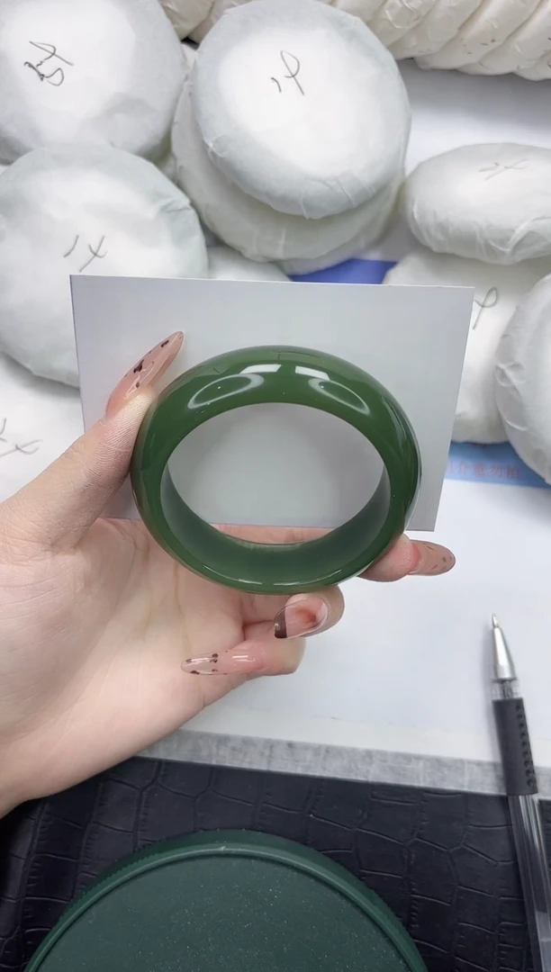 未镶嵌手镯石英质玉80-52.2