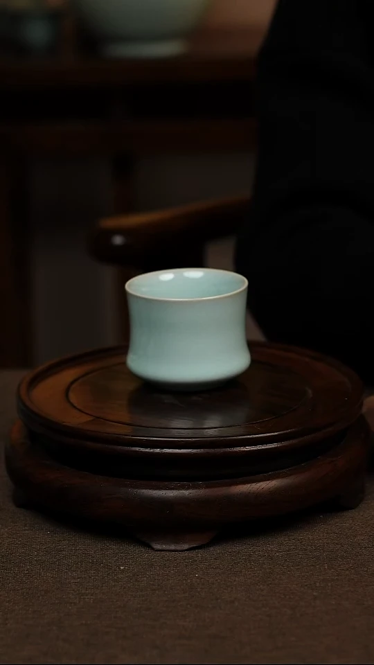 瓷片天青色全手工束腰杯80ml微瑕不带礼盒