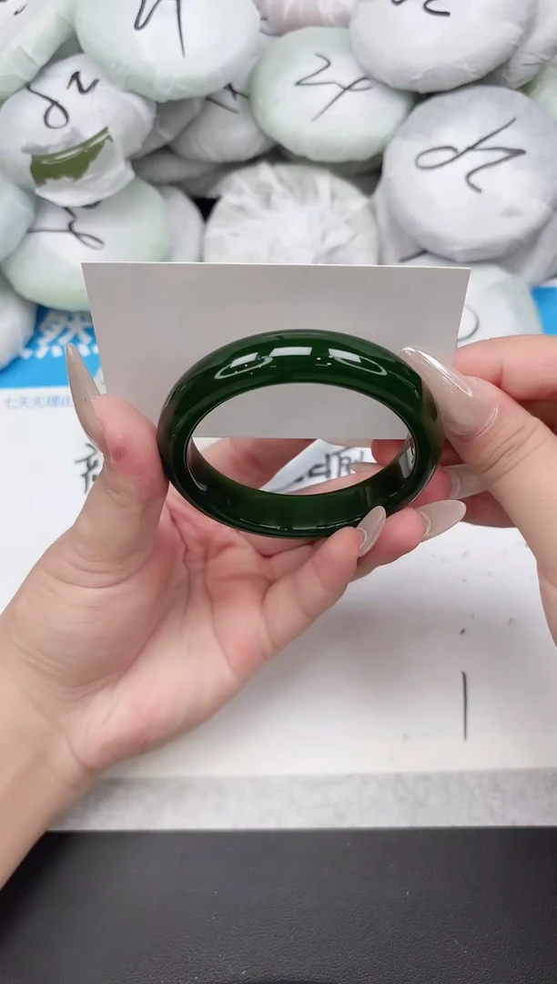 未镶嵌手镯石英质玉120-55.8