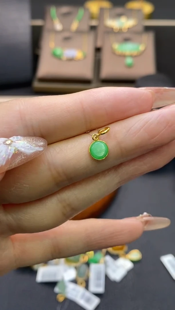 【闪购商品】翡翠颈饰18K金镶嵌净货11949