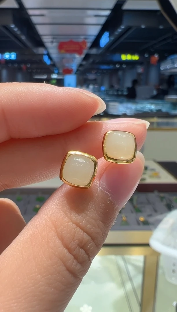 【闪购商品】和田玉耳饰银S925镶嵌26