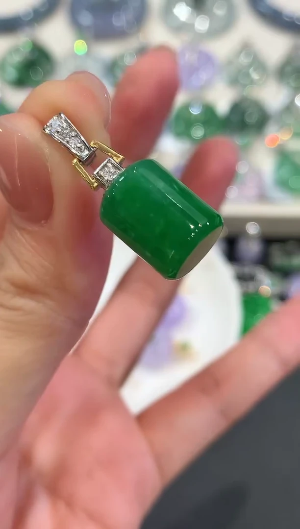 吊坠(不含链)18K金镶嵌翡翠a27多样性一件发货