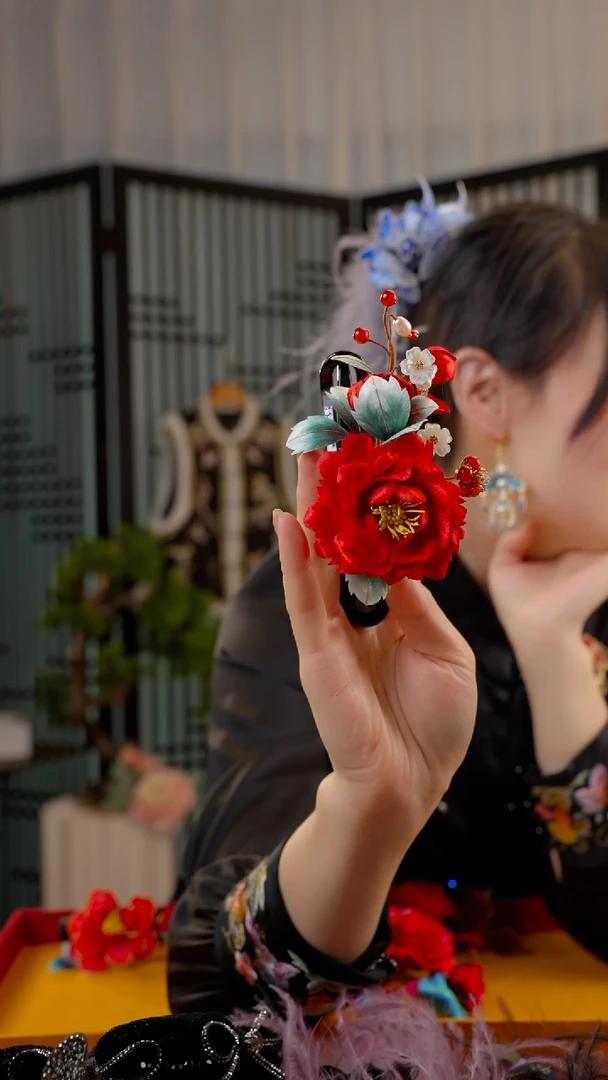 刺绣飞**端非遗苏绣绒花手工饰品
