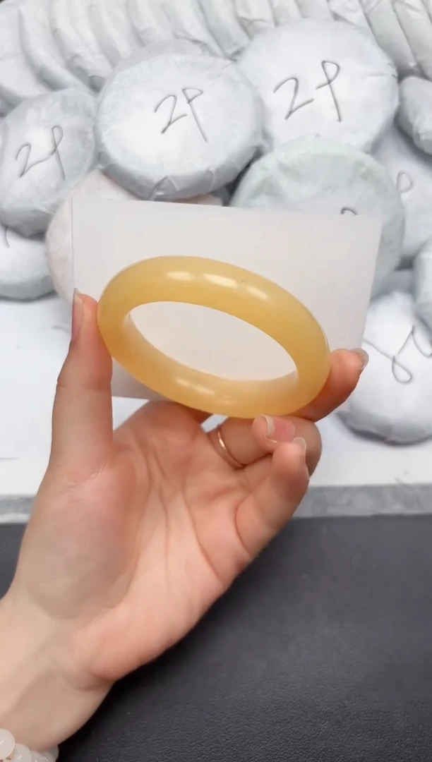 未镶嵌手镯石英质玉168-54.1