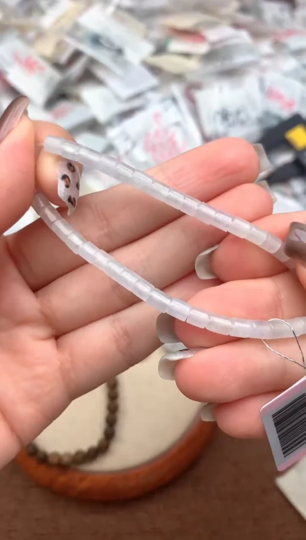 未镶嵌挂件翡翠—