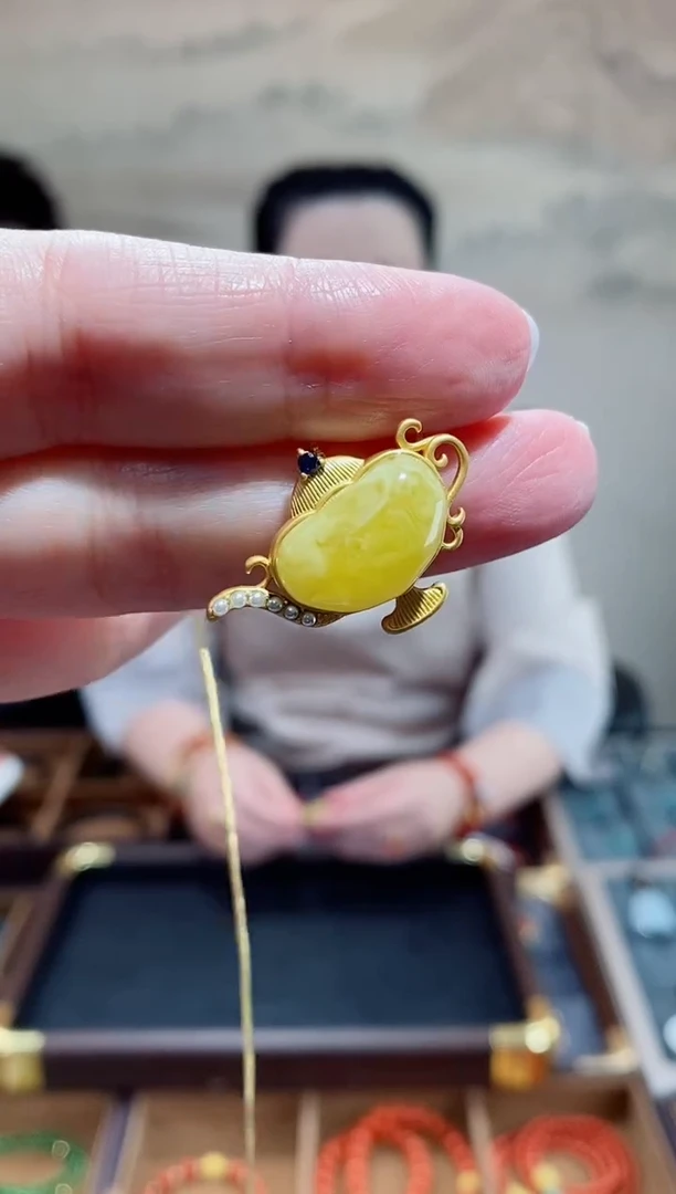 蜜蜡吊坠(不含链)银S925镶嵌DZ4486