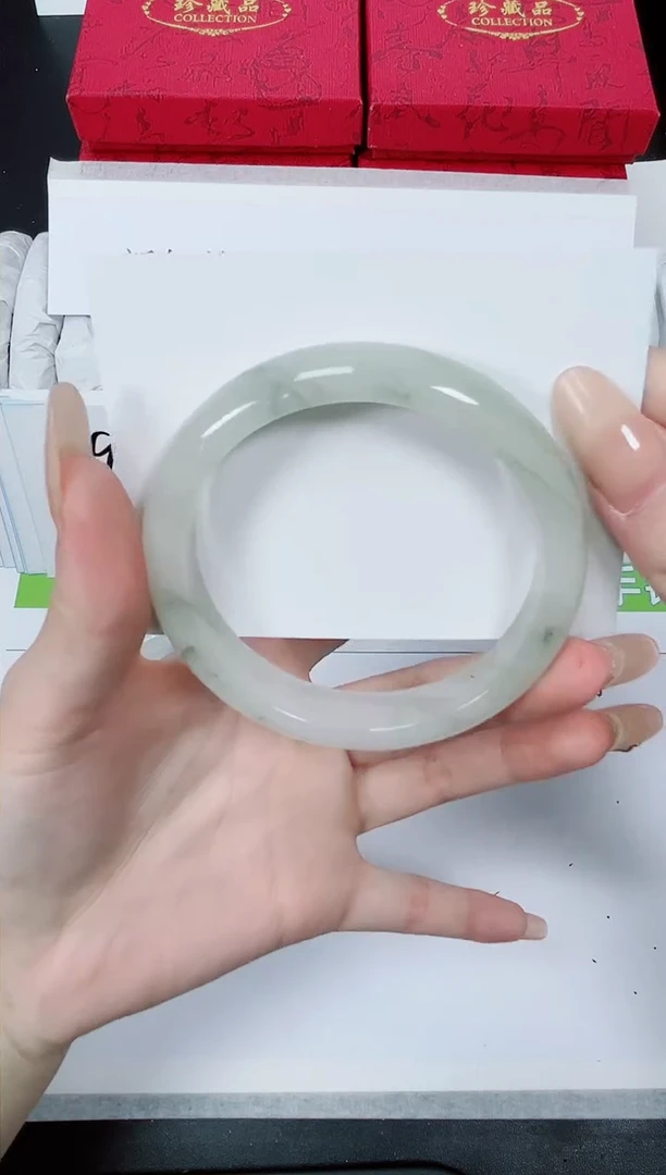 【闪购商品】石英质玉手镯未镶嵌K399-60.1