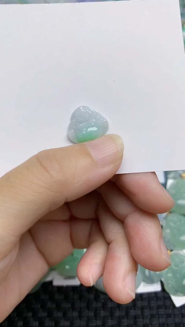 翡翠未镶嵌颈饰天然翡翠A货