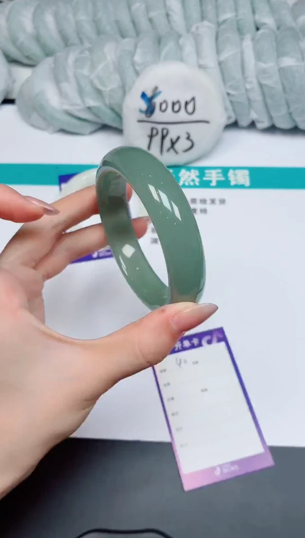 未镶嵌手镯石英质玉40-60.5