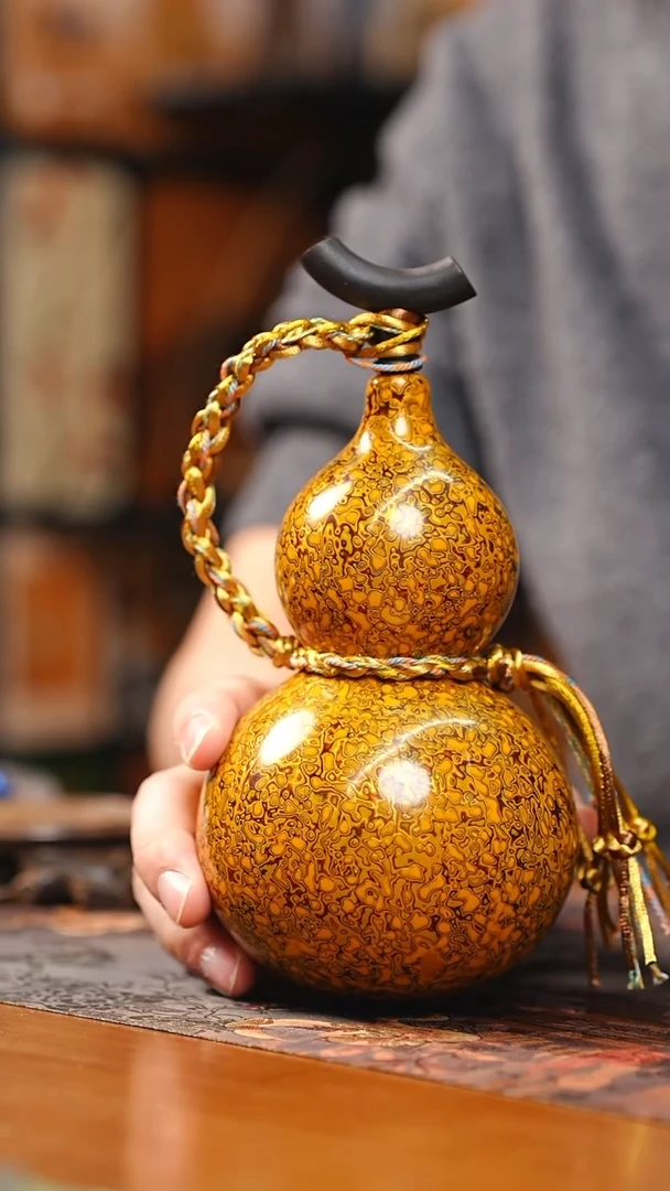 【闪购商品】RQ200漆艺酒葫芦不包手串及旋转底座