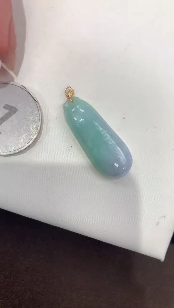 颈饰18K金镶嵌翡翠天然缅甸a货翡翠