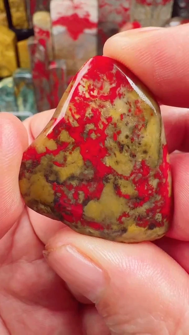 昌化鸡血石昌化田黄鸡血石17.7克
