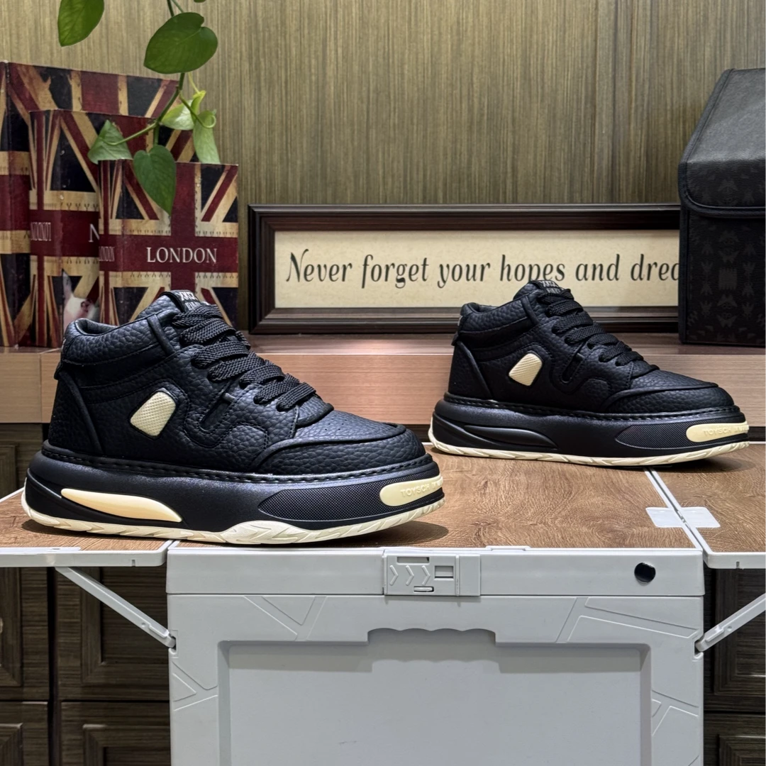 2025秋冬新款单棉同款时尚百搭潮流轻奢耐磨休闲男鞋（标准码数）