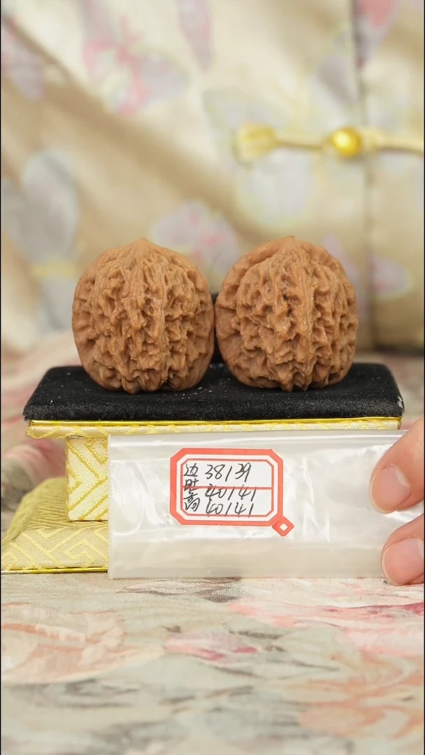 【闪购商品】文玩核桃把件非嫁接马老四