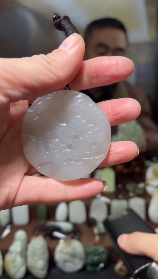 颈饰未镶嵌和田玉·