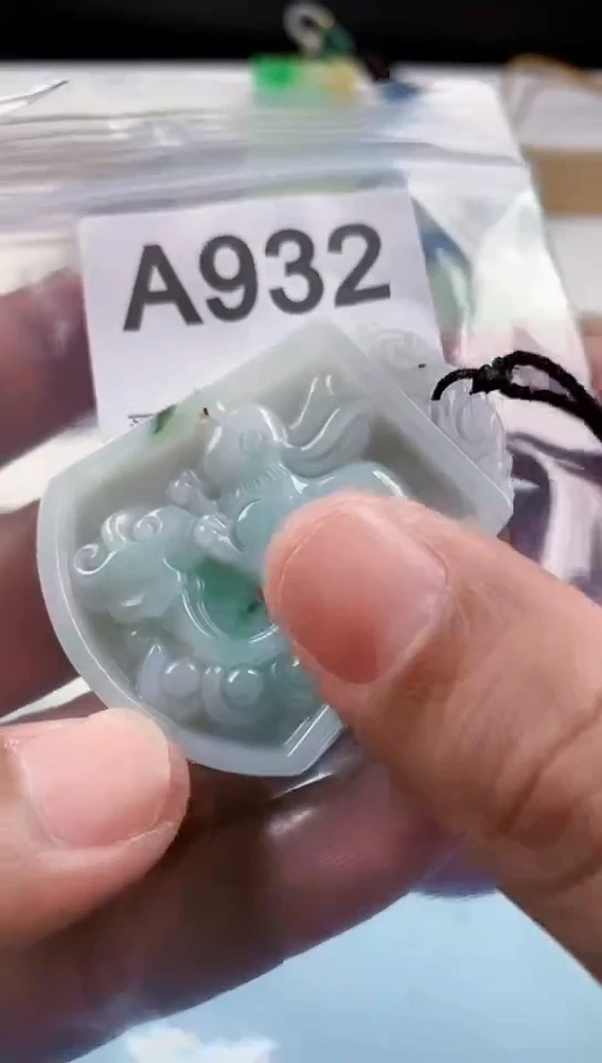 【闪购商品】翡翠挂件未镶嵌天然翡翠吊坠挂件