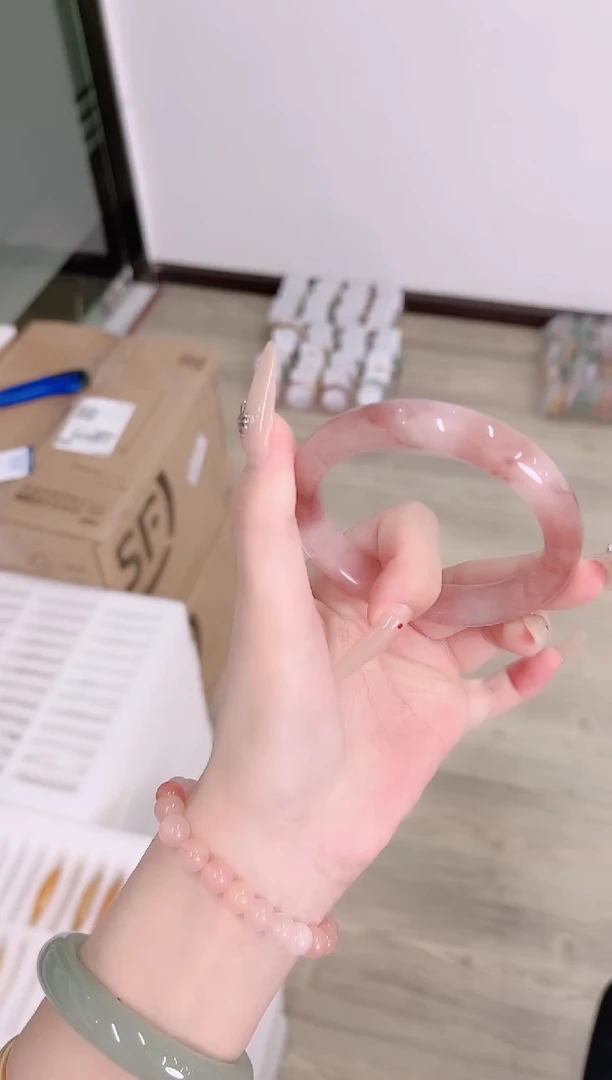 未镶嵌手镯石英质玉325-56T
