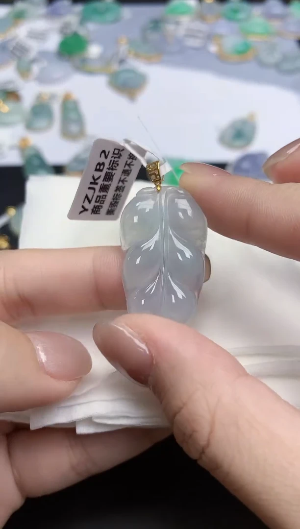 【闪购商品】翡翠颈饰18K金镶嵌天然缅甸翡翠A货