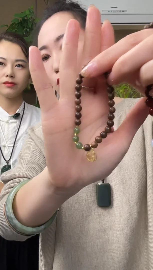 未镶嵌手链和田玉1